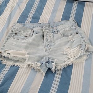 American eagle distressed shorts